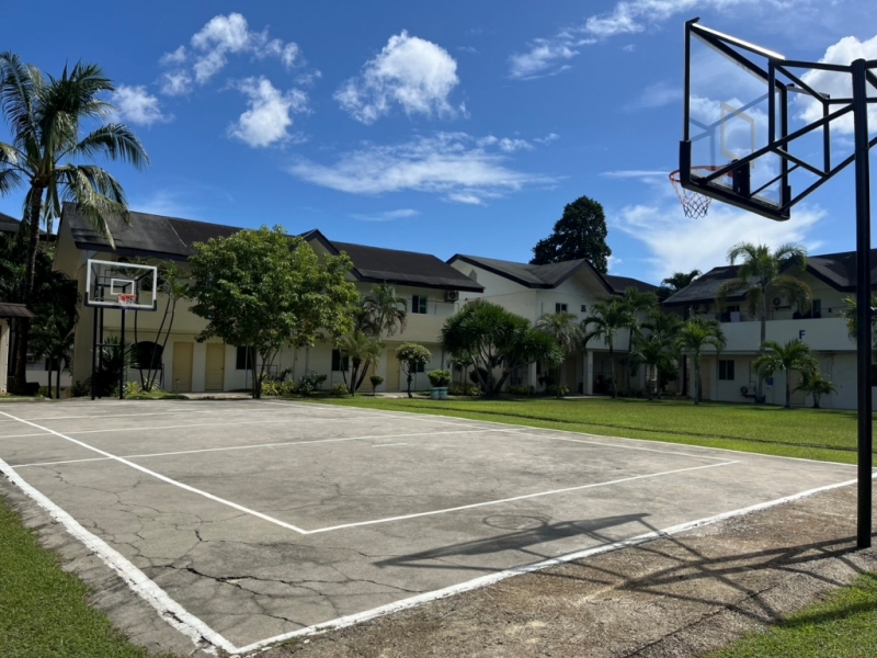 フィリピン留学 Cebu21 - English Fella 2-Basketball court-1